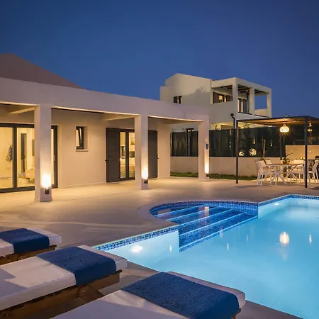Villa Pinelopi Tria *