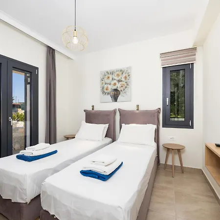 Pinelopi Tria Villa Kounopetra